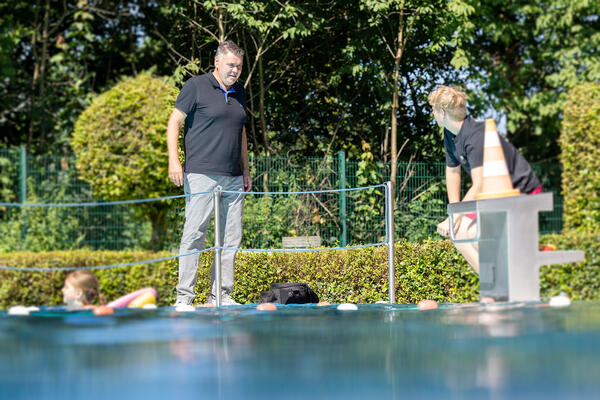 07-30 LR Löhr beim Schwimmkurs in Selm Foto Alexander Heine - Kreis Unna